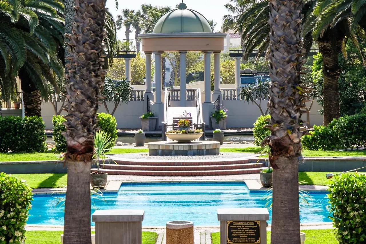 Belina - Island Club Canal View Cape Town Apartment