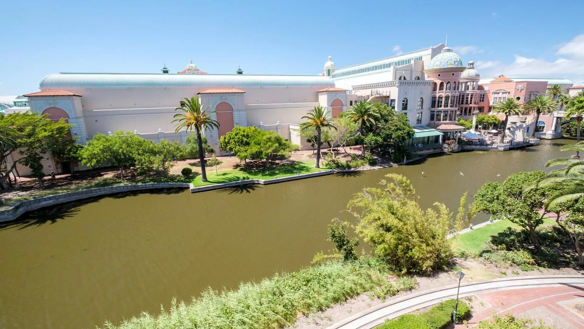 Apartment Belina - Island Club Canal View Cape Town