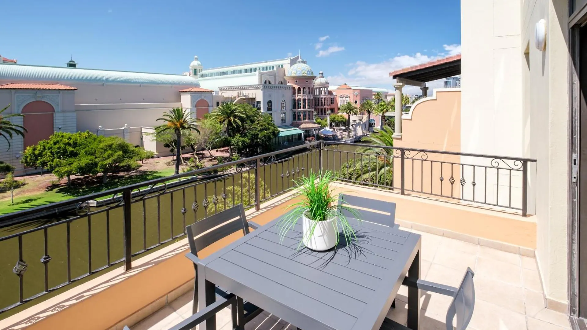 Belina - Island Club Canal View Cape Town South Africa